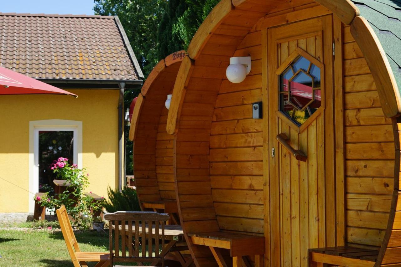 Barrel -Schlafen Im Fass Hotel Gorleben Exterior photo